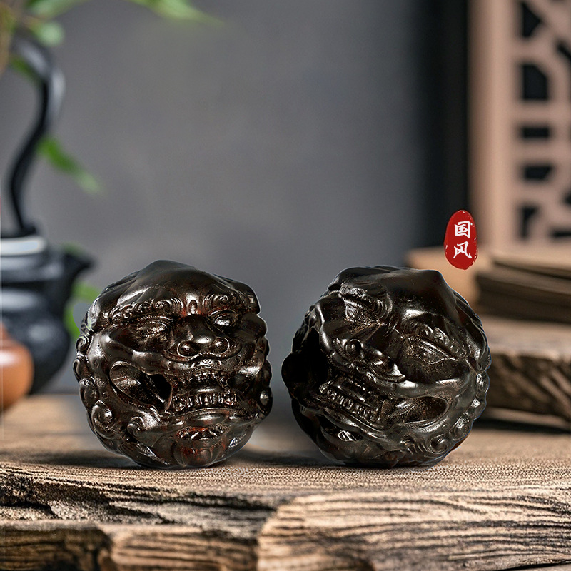 Art Craft Lion - Çin Siyah Sandal Ağacı Oymalı Uyanış
